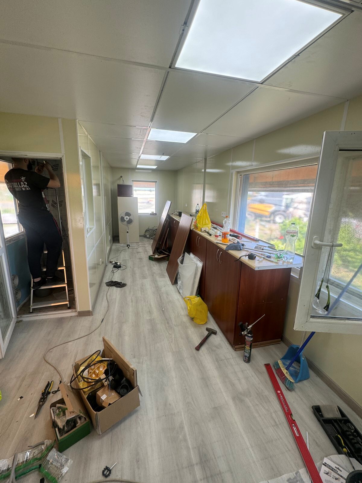 Мінімалістичний офіс